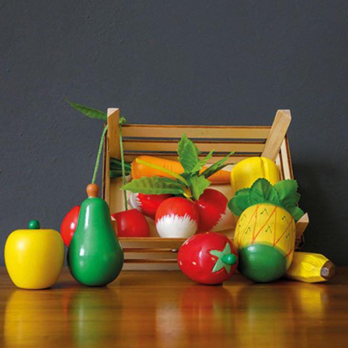 Obst und Gemüse in Kiste – Detail: Sortieren und Portionieren