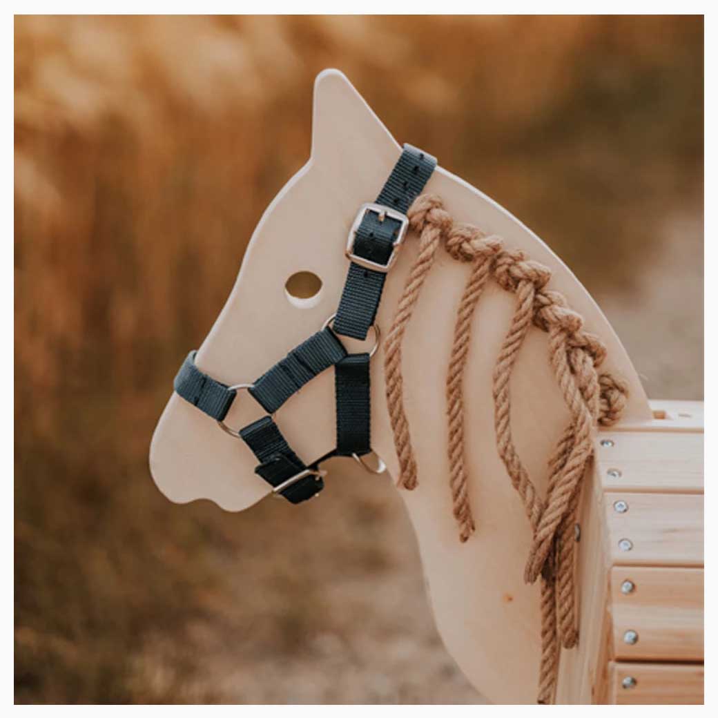 Holzpferd kompakt – Einsatz im Kinderzimmer oder Spielraum