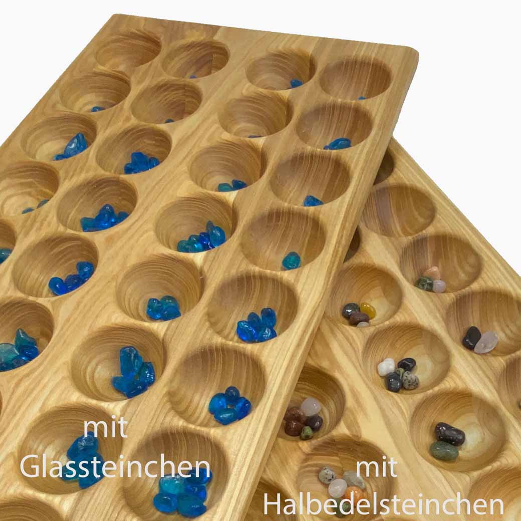 Detailansicht HUS BAO Eschenholz Brett mit tiefen Mulden und Glassteinen