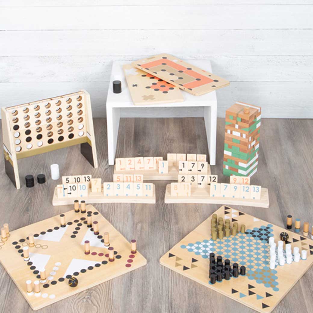 Ludo und Leiterspiel Gold Edition – 2in1 Brettspiel aus Holz, Spielbrettansicht
