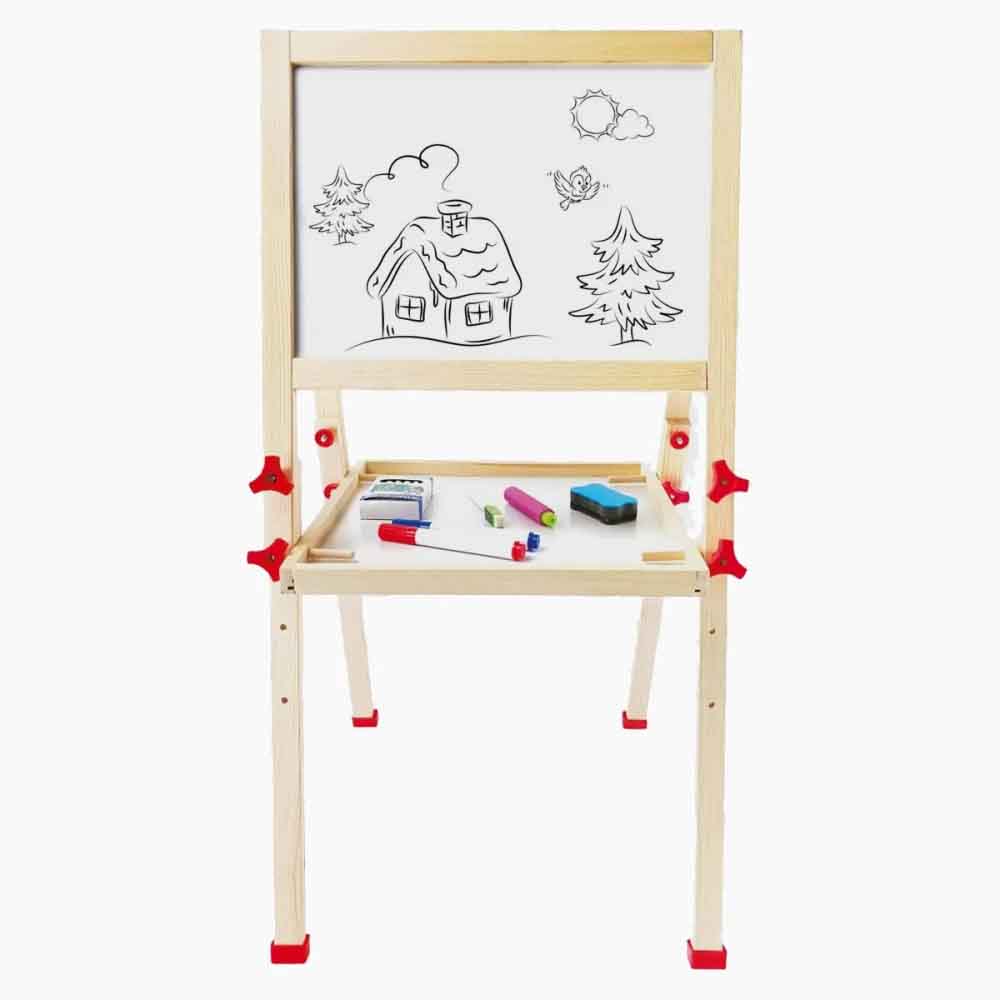 Kinder nutzen gleichzeitig Kreideseite und magnetisches Whiteboard an der Standtafel
