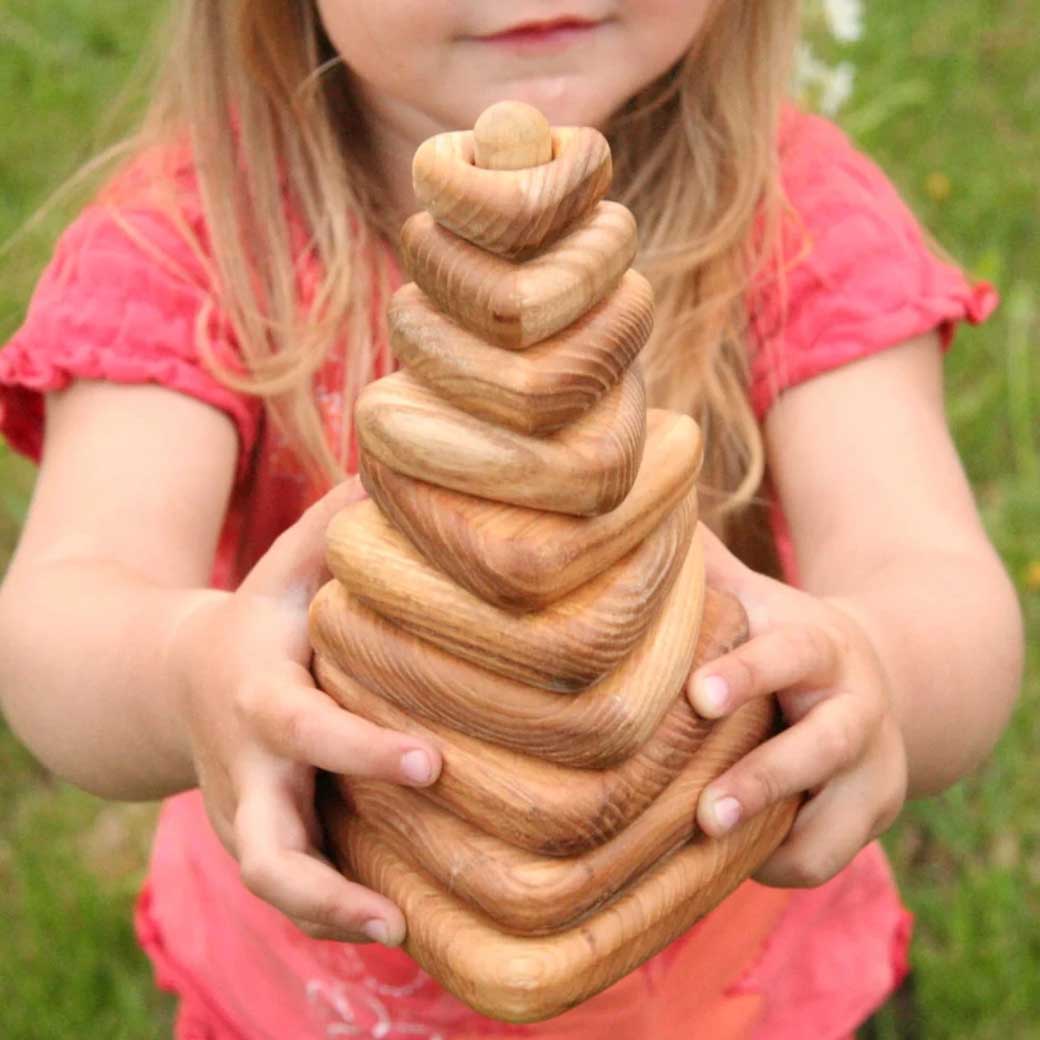 Stapelturm aus Eschenholz Pyramide 18,5 cm von Lotes Toys