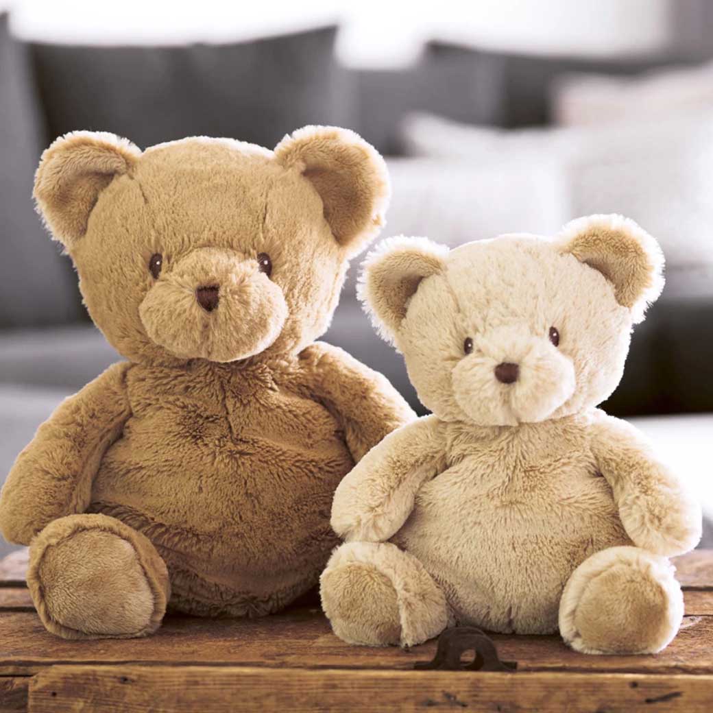 Teddy Evert 3 Farben – Detailansicht: weiche Oberfläche und kompakte Form