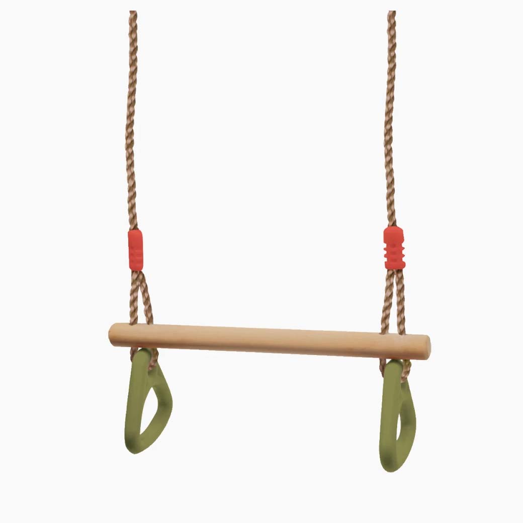 Trapez mit Turnringen – Gesamtansicht mit Stange, Ringen und Seil