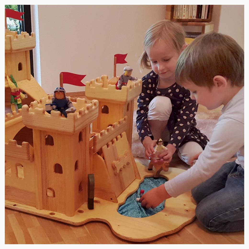 Turm Ritterburg online kaufen in kompletter Ansicht