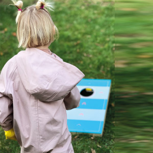 Cornhole und Sling Puck Spiel „Active“