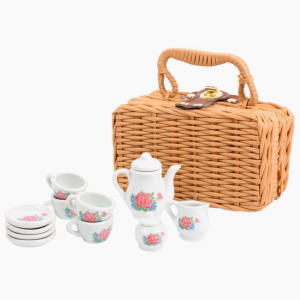 Porzellan-Kaffeeservice im Koffer