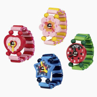 Holzuhr mit elastischem Armband Grün