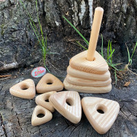 Stapelturm aus Eschenholz - Pyramide 18,5 cm